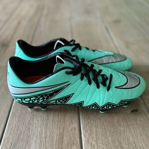 Nike Hypervenom Football Soccer Cleats